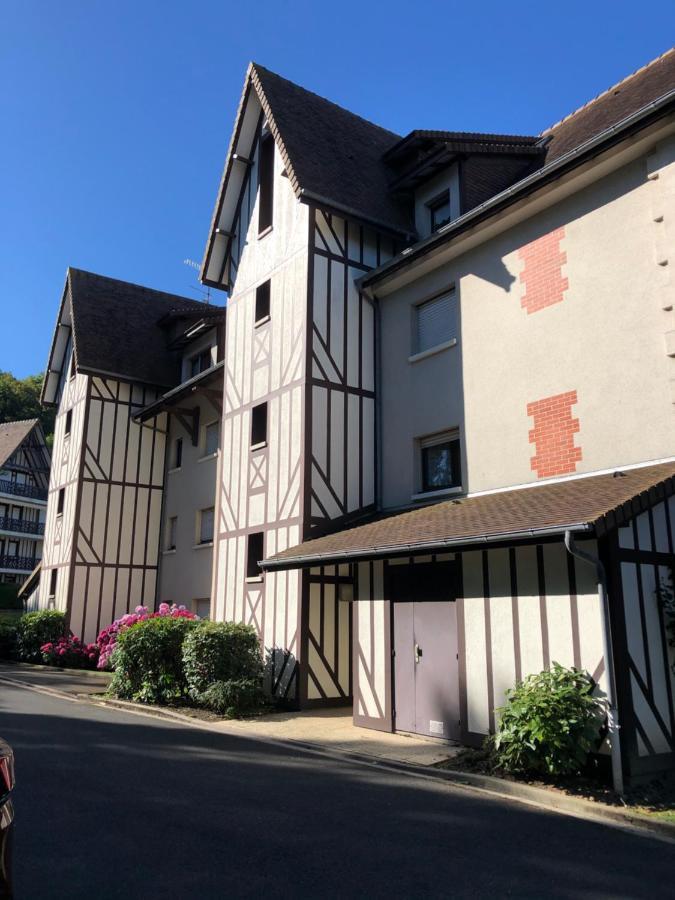Studio En Rez De Jardin -"Le Petit Nid" A Trouville Esterno foto