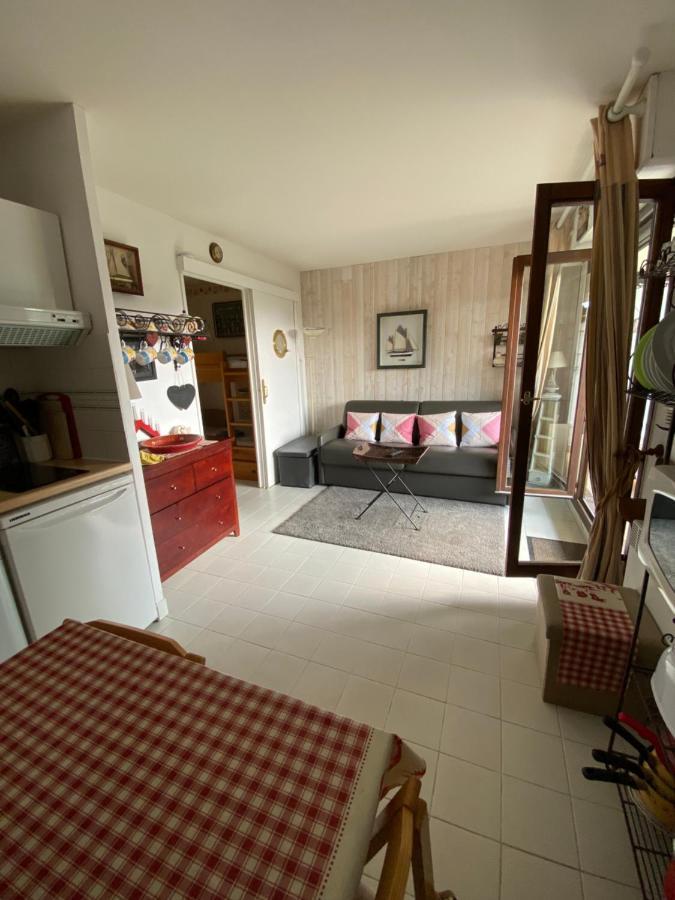 Studio En Rez De Jardin -"Le Petit Nid" A Trouville Esterno foto