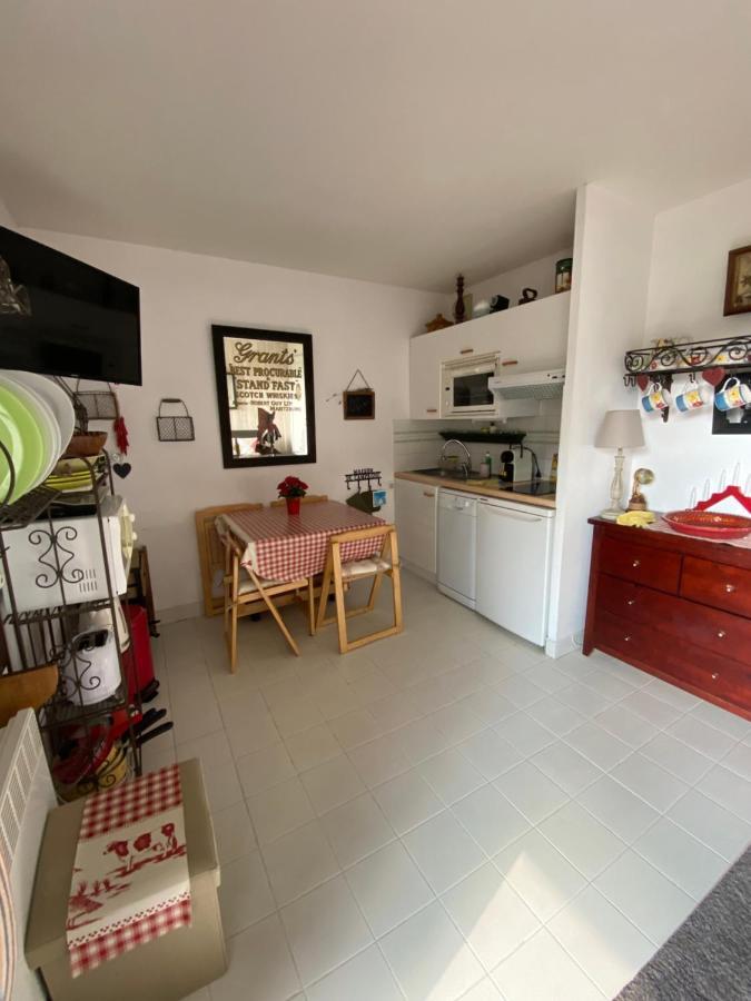 Studio En Rez De Jardin -"Le Petit Nid" A Trouville Esterno foto